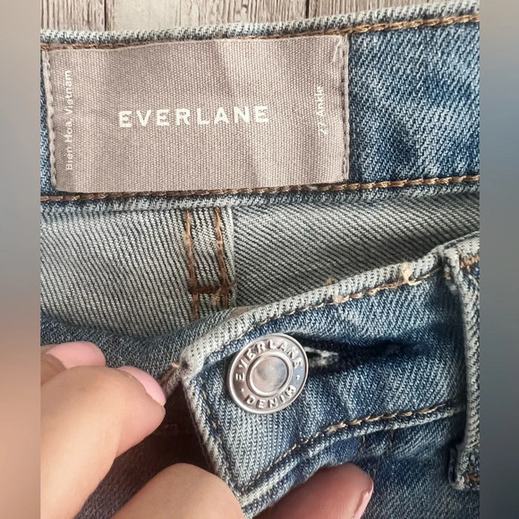 Everlane Light Wash Jeans - Picture 2 of 2